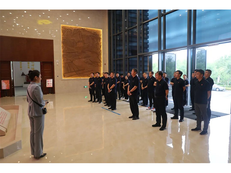 坚守初心,永葆清廉;严明党纪,筑牢防线